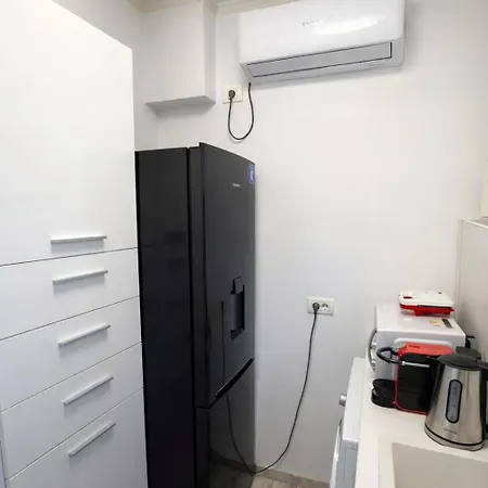 Lighthouse - 2 Bedroom Διαμέρισμα *