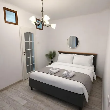 Lighthouse - 2 Bedroom Apartament *