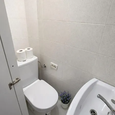 Lighthouse - 2 Bedroom Apartament